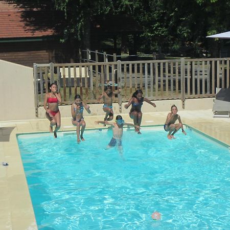 Camping Les Etoiles Saint-Sornin-Lavolps Εξωτερικό φωτογραφία