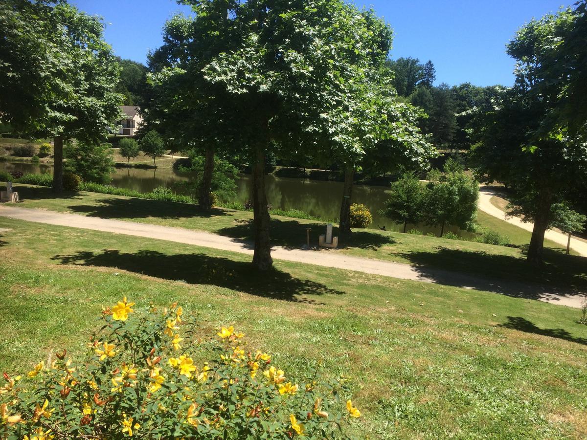 Camping Les Etoiles Saint-Sornin-Lavolps Εξωτερικό φωτογραφία